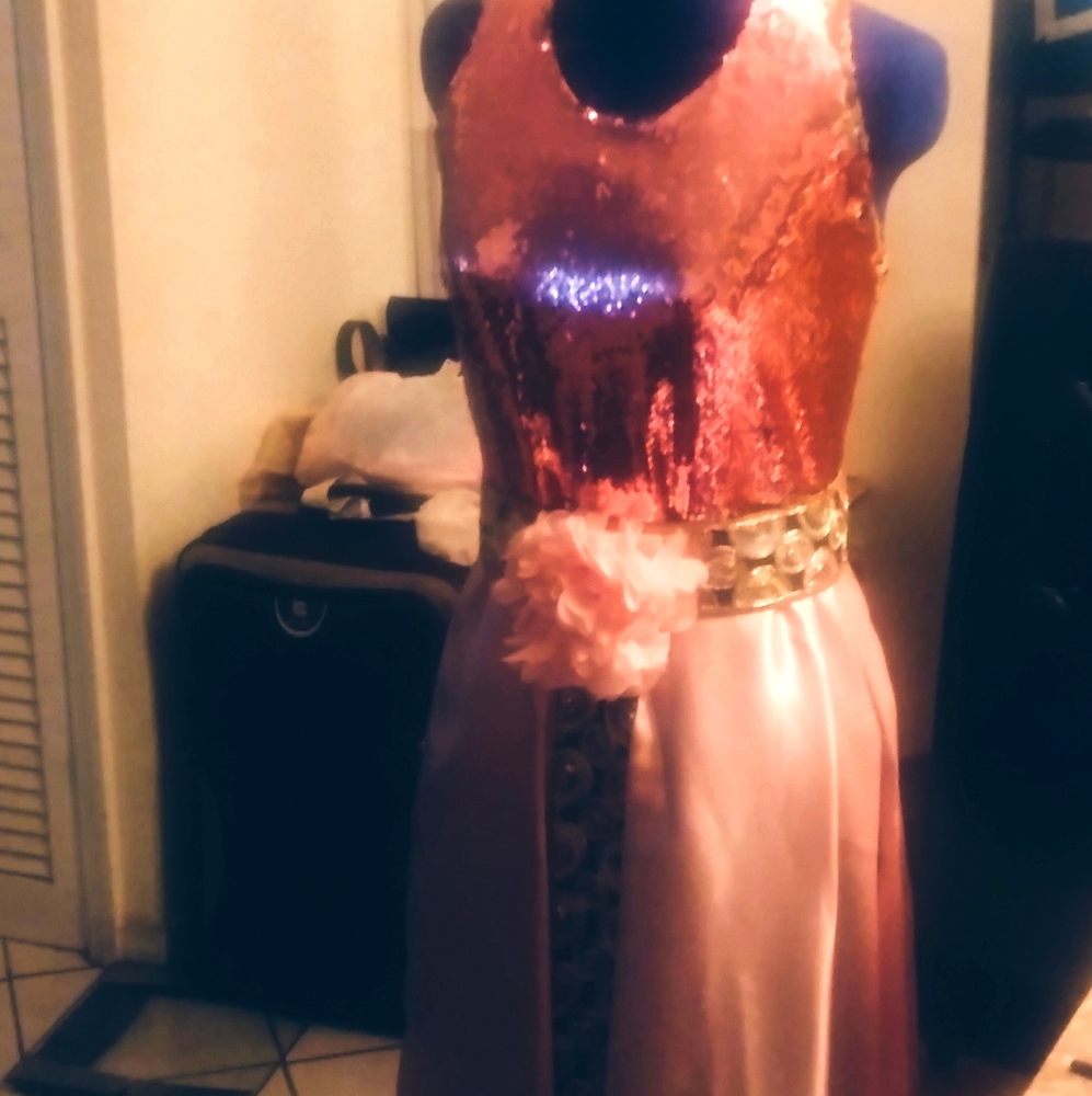 Pink egyptian dress